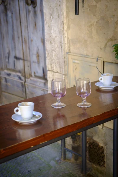 Wine and coffee in a restaurant in Montepulciano Tuscany — Stock Photo, Image