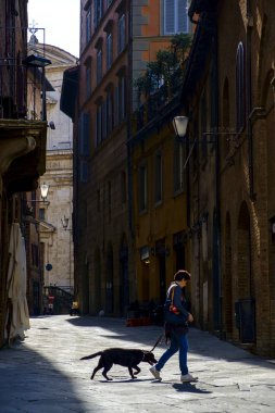 insanların, şehrin sokaklarında