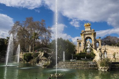Çeşme basamaklı tasarım tarafından Josep Fontsere Ciutadella Park