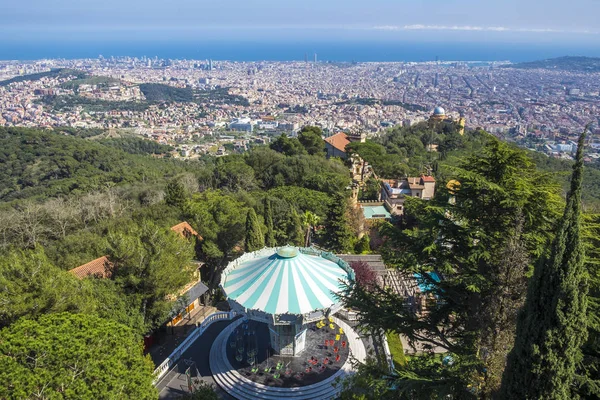 Panoramautsikt över den katalanska huvudstaden från berget Tibidabo Stockbild