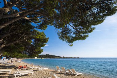 Makarska, Hırvatistan - 29 Mayıs 2017: Makarska Rivera Hırvatistan Avrupa'da Beach'te