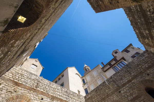 Place intérieure de Dioclétien apos s Palace à Split Dalmatie — Photo