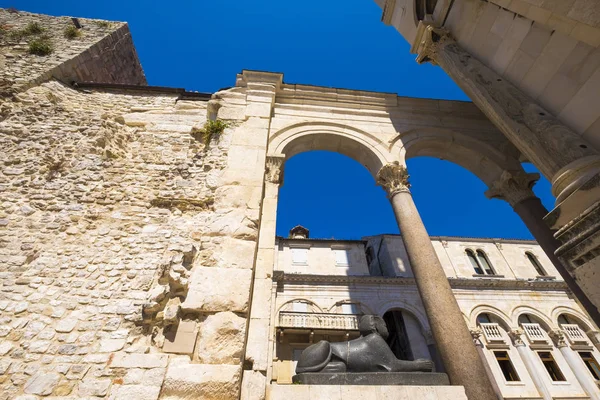 Cidade histórica de Split, Palácio Diocleciano, Split, Dalmácia — Fotografia de Stock