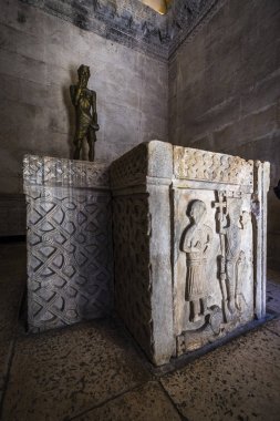 Jüpiter Tapınağı, Ayrıl, Hırvatistan