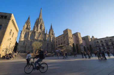 Barcelona, İspanya - 20 Şubat 2017: katedral, kentin en çok ziyaret edilen yerlerinden turizm