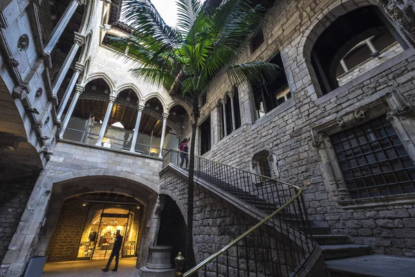 Barcelona, İspanya - 20 Şubat 2017: Museu Picasso Müzesi d. çeyrek Barcelona İspanya giriş