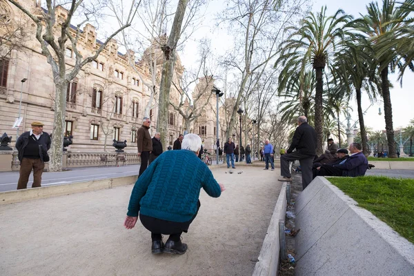 Barcelona Spanien Februar 2017 Alte Menschen Spielen Die Traditionelle Petanca — Stockfoto