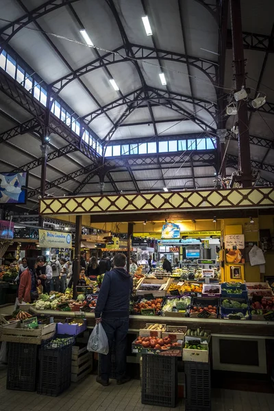 The iron and glass roof of the "" Les Halles "" market in Narbonne — стоковое фото