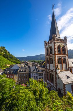 Ren Nehri Bacharach görünümünü 