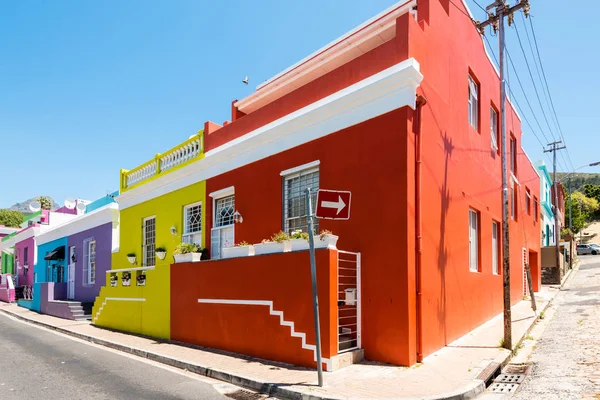 Renkli Bo-Kaap alan Cape Town — Stok fotoğraf