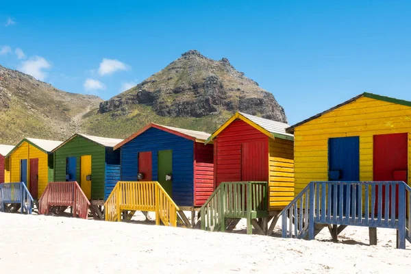 Coloridas cabañas de playa — Foto de Stock