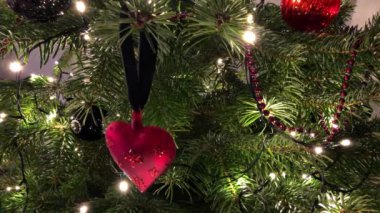 Noel ağacı süslemesi