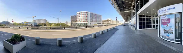 Stuttgart Airport is gesloten vanwege de Corona-crisis — Stockfoto