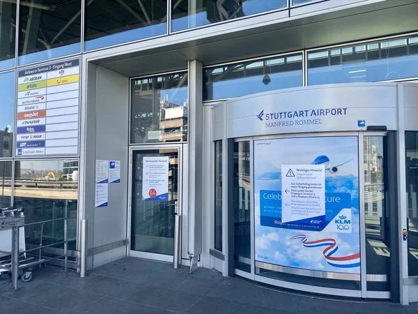 Штутгартский аэропорт закрыт в связи с кризисом в Короне — стоковое фото