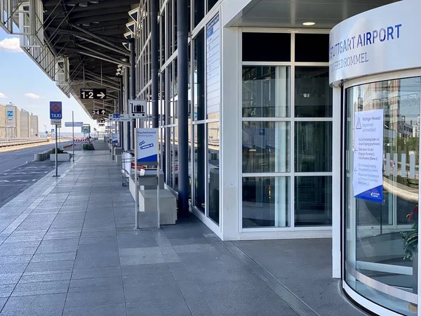 Stuttgart Airport is closed due to the Corona crisis — Stock Photo, Image