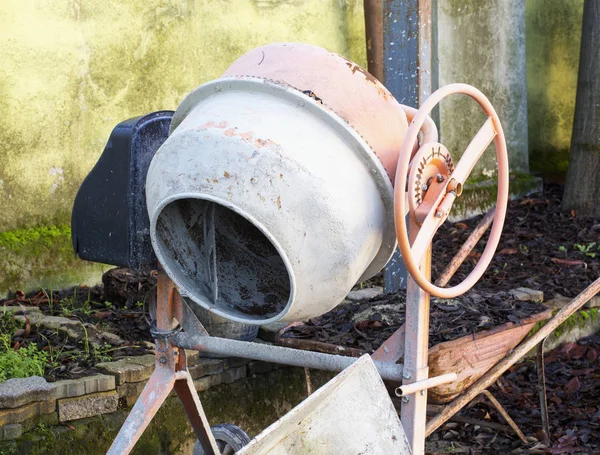 Miscelatore di calcestruzzo in primo piano — Foto Stock