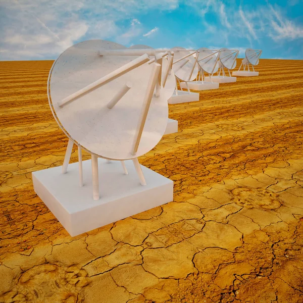 Serie de antenas parabólicas bajo el cielo azul — Foto de Stock