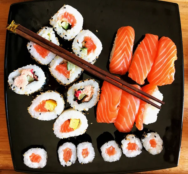 Sushi prato visto de cima — Fotografia de Stock