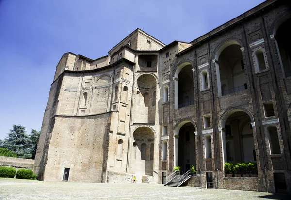 Corte del Palazzo Farnese en Piacenza, Italia — Foto de Stock