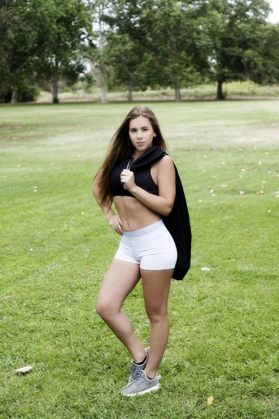 Teen Caucasian Woman Outdoor White Shorts Black Top — Stock Photo, Image