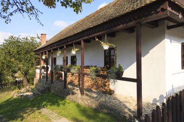 Eski bir ev. Hunagry