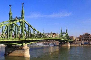 Özgürlük Köprüsü.