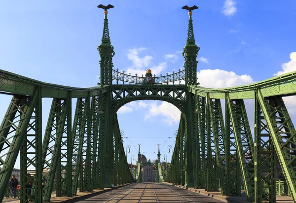 Liberty bridge budapest ungarisch — Stockfoto