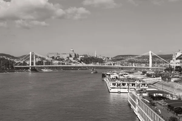 Дунай в Будапеште — стоковое фото