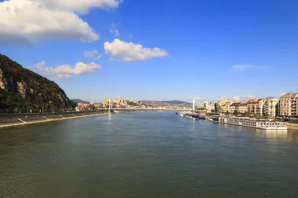 Donau i Budapest — Stockfoto