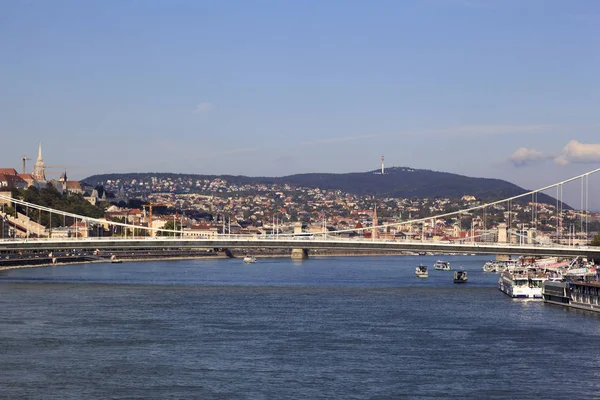 Utsikt från Liberty Bridge — Stockfoto