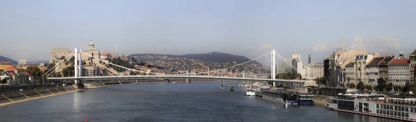 Utsikten från bron — Stockfoto