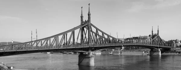 Ponte da liberdade em Budapeste — Fotografia de Stock