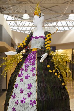 Fleurs de Villes, Floral Mannequin Serisi 