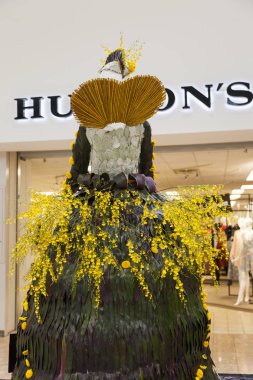 Fleurs de Villes, Floral Mannequin Serisi 