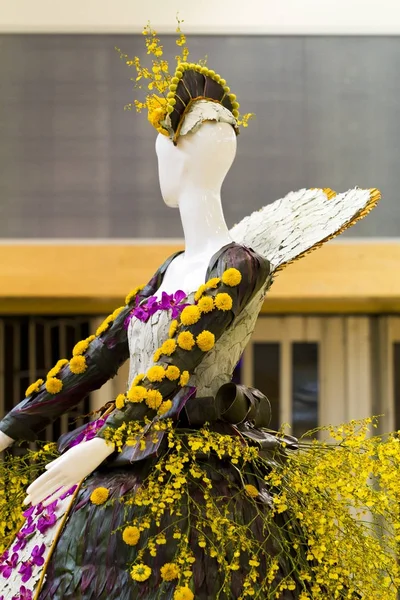 Fleurs de Villes, première van de Floral Mannequin Series — Stockfoto