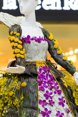 Fleurs de Villes, Floral Mannequin Serisi 