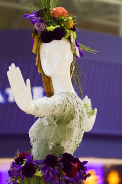 Fleurs de Villes, Floral Mannequin Serisi 