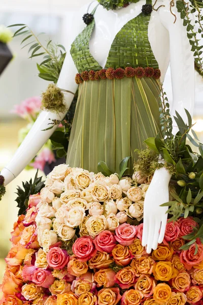Fleurs de Villes, Premiere Floral Mannequin Serie — Stockfoto