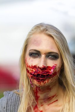 Victoria bir zombi