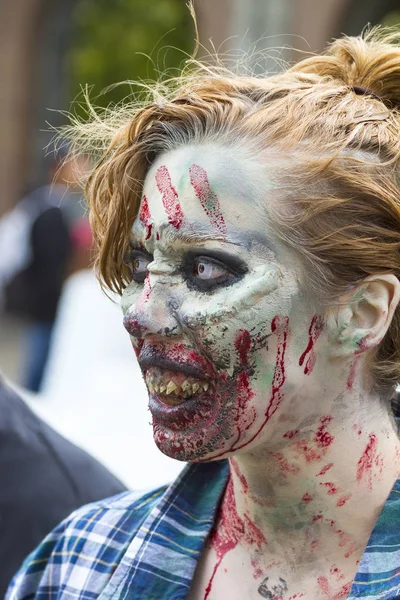 Zombies erobern die Stadt — Stockfoto