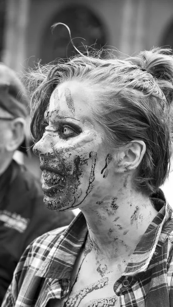 Zombie se nad městem — Stock fotografie