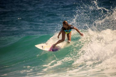 Quiksilver ve Roxy Pro dünya başlık olay.