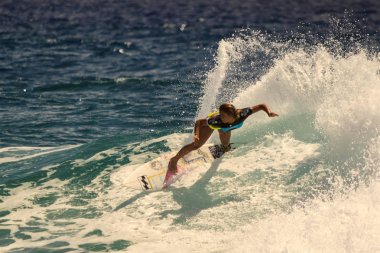 Quiksilver ve Roxy Pro dünya başlık olay.