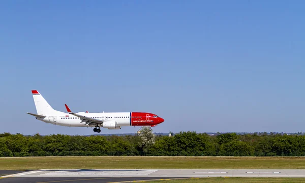 Budapest Ungern Aug 2019 Norwegian Airline Boeing 737 Dyd Landade — Stockfoto