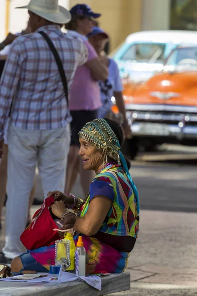 Гавана Куба 2018 Непізнаний Воротар Забезпечує Обслуговування Розваги Навколо Парків — стокове фото