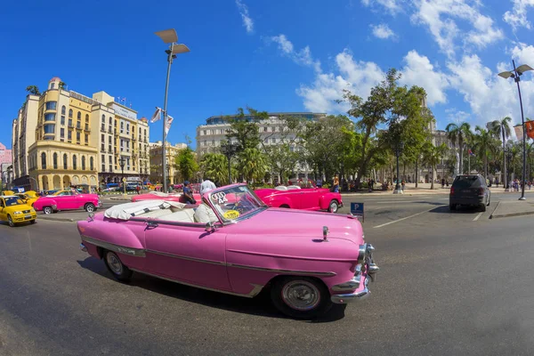 Havana Kuba 2018 Vintage Klasická Americká Auta Plně Restaurovaném Stavu — Stock fotografie