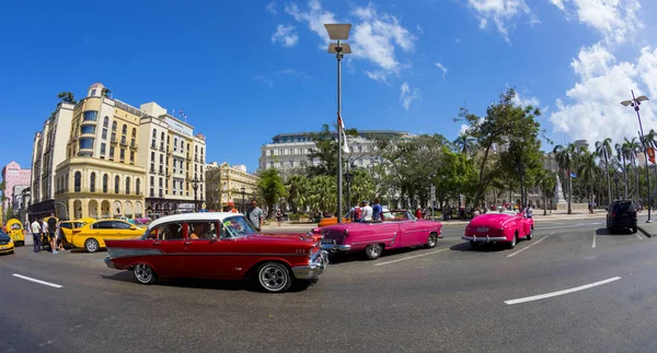 Havana Küba 2018 Klasik Klasik Amerikan Arabaları Tamamen Restore Edildi — Stok fotoğraf