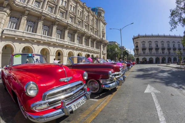 Habana Cuba 2018 Coches Clásicos Americanos Vintage Condiciones Totalmente Restauradas —  Fotos de Stock