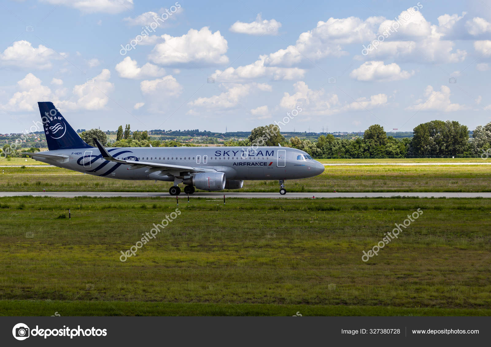 Ungern Budapest Aug 2019 Flygplan Passagerarflygplan Ett ...