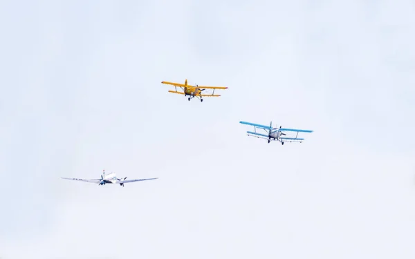 Budaors Maďarsko 2019 Budaors Airshow Dva Letouny Antonov Jeden Formaci — Stock fotografie